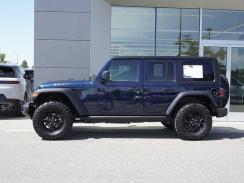 Used 2025 Jeep Wrangler Unlimited Sport AWD/4WD image 8