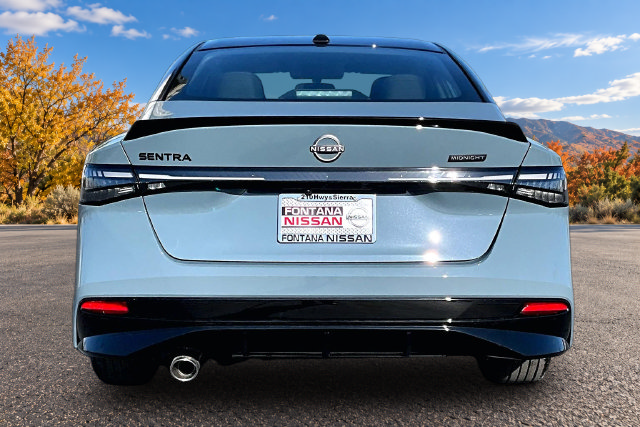 New 2027 Nissan Sentra SR w/ SR All Weather Package FWD image 4