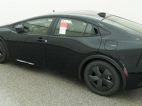 New 2026 Toyota Prius Plug-In Hybrid FWD image 22