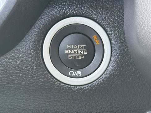 Used 2021 RAM 1500 Big Horn AWD/4WD image 34
