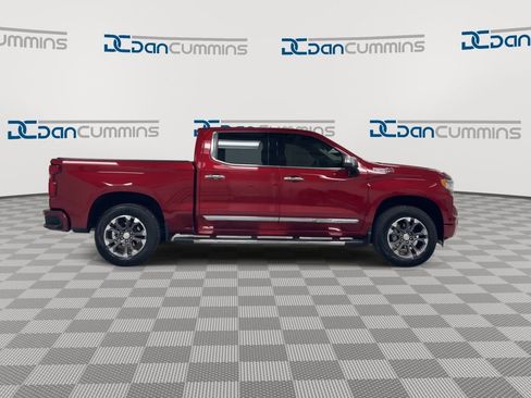 Used 2024 Chevrolet Silverado 1500 High Country w/ Technology Package image 9