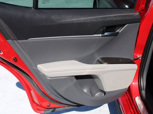 Certified 2023 Toyota Camry SE image 13