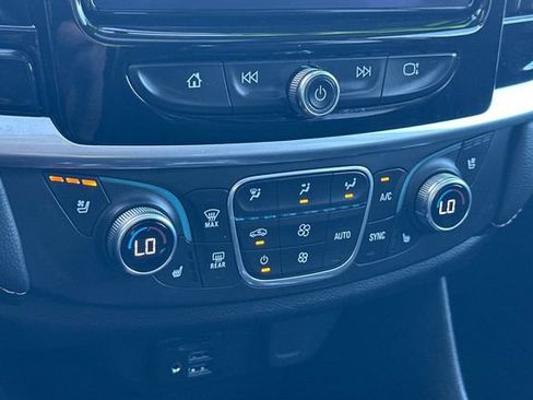 Used 2020 Chevrolet Traverse Premier w/ Redline Edition AWD/4WD image 25