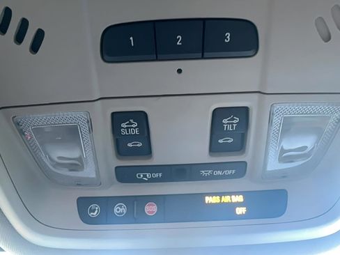 Used 2018 GMC Acadia Denali w/ Technology Package image 12