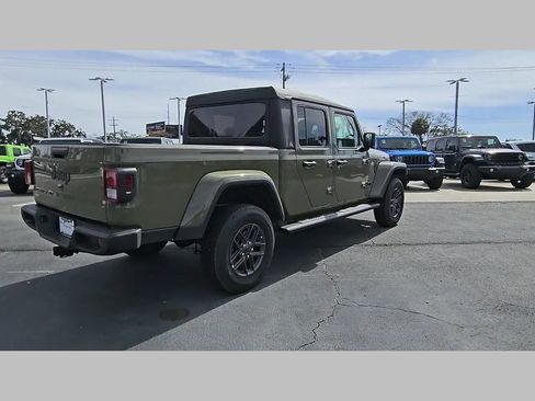 New 2026 Jeep Gladiator Sport AWD/4WD image 31