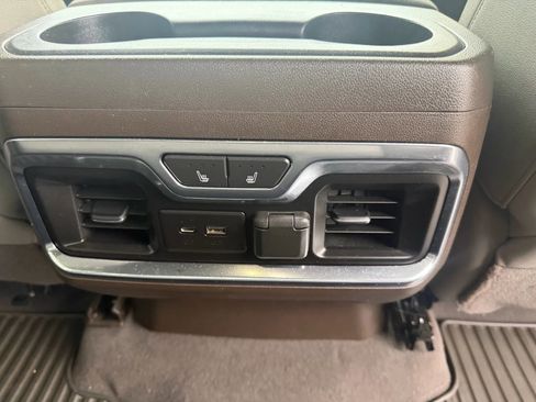 Used 2021 Chevrolet Silverado 3500 LTZ w/ LTZ Convenience Package image 12