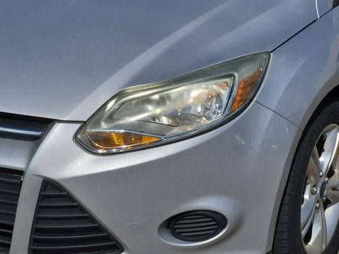 Used 2014 Ford Focus SE FWD image 11