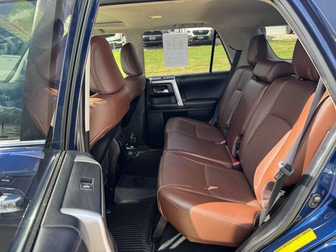 Used 2017 Toyota 4Runner Limited image 12