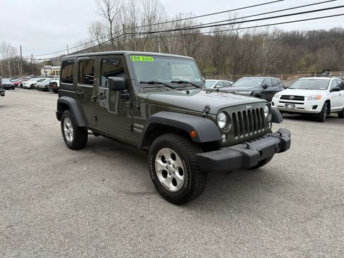 Used 2015 Jeep Wrangler Unlimited Sport w/ Quick Order Package 24S image 3