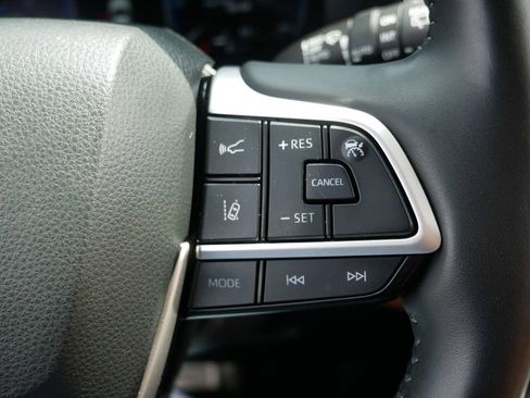 Used 2023 Toyota Highlander Platinum AWD/4WD image 27