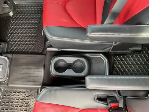 Used 2023 Toyota Highlander XSE image 35