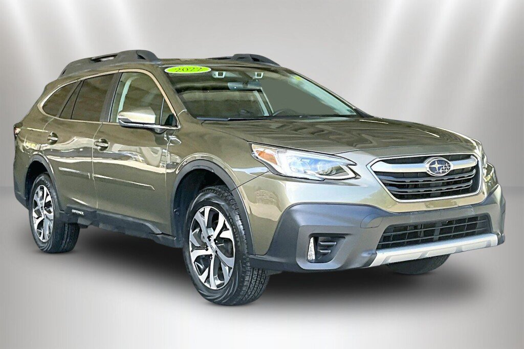 Used 2022 Subaru Outback Limited AWD/4WD image 1