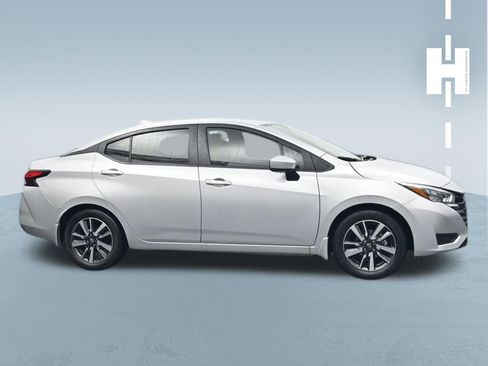 Used 2025 Nissan Versa SV w/ Trunk Package image 3