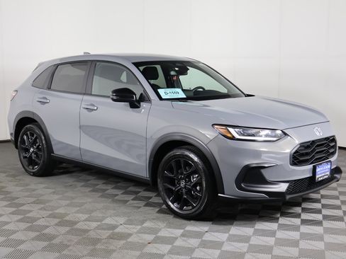 Used 2025 Honda HR-V Sport image 4