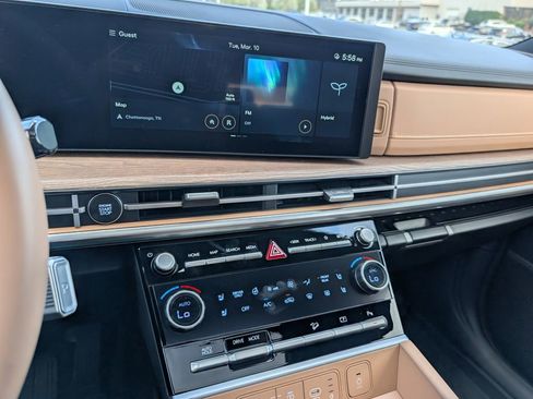 Used 2025 Hyundai Santa Fe Limited image 17