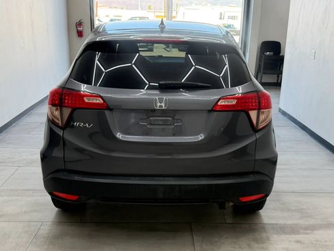 Used 2017 Honda HR-V EX image 7