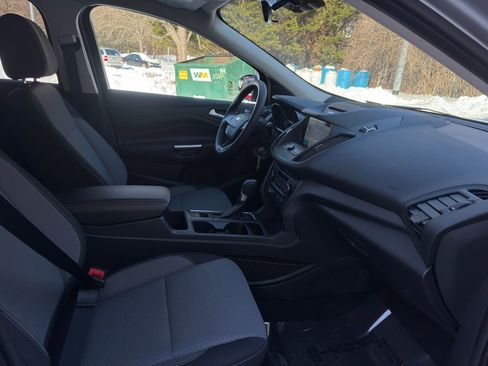 Used 2017 Ford Escape SE w/ Equipment Group 201A image 13