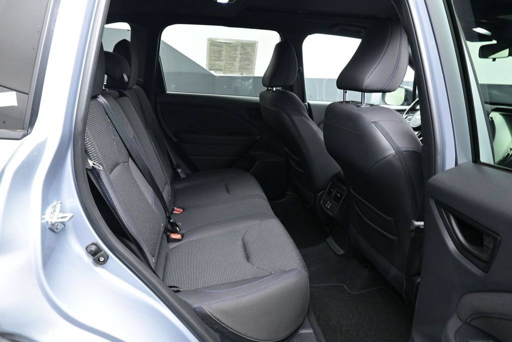 Used 2025 Subaru Forester Premium AWD/4WD image 22