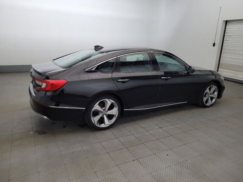 Used 2018 Honda Accord Touring image 10