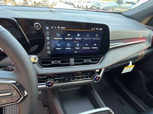 New 2027 Chevrolet Equinox RS w/ Safety and Technology Package FWD image 25