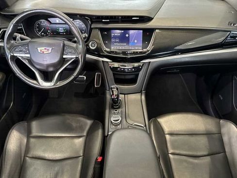 Used 2020 Cadillac XT6 Sport image 12