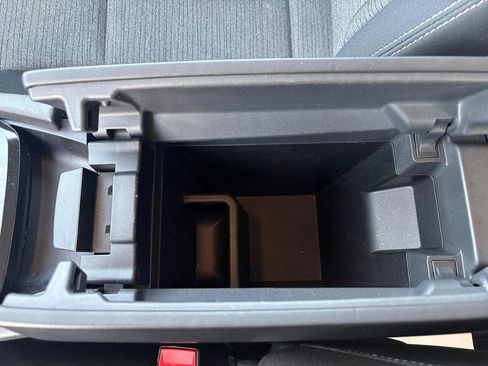 Used 2022 Nissan Rogue SV image 29