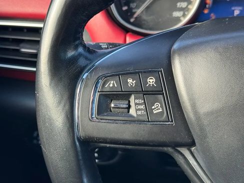 Used 2019 Maserati Levante GranLusso image 12