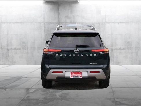 Certified 2025 Nissan Pathfinder SL AWD/4WD image 6