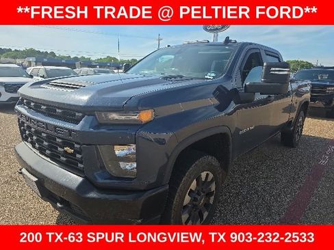 Used 2023 Chevrolet Silverado 2500 Custom w/ Custom Value Package AWD/4WD image 3