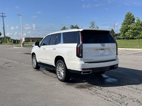 Used 2022 Cadillac Escalade Premium Luxury AWD/4WD image 3