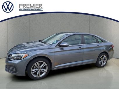 Used 2023 Volkswagen Jetta SE w/ Panoramic Sunroof Package