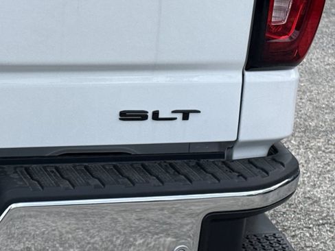 New 2026 GMC Sierra 1500 SLT w/ SLT Premium Plus Package AWD/4WD image 9