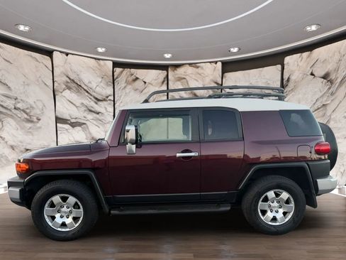 Used 2007 Toyota FJ Cruiser 2WD image 4