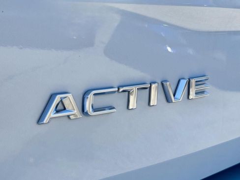 Used 2025 Ford Expedition Active AWD/4WD image 9