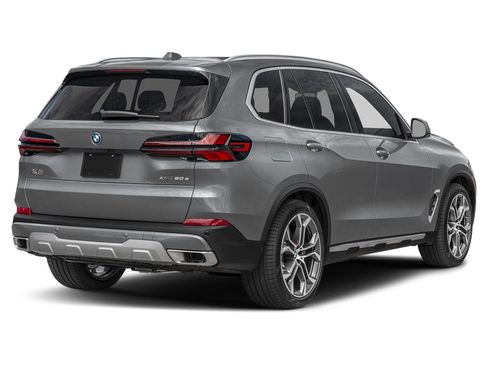 New 2026 BMW X5 xDrive50e w/ M Sport Package AWD/4WD image 2