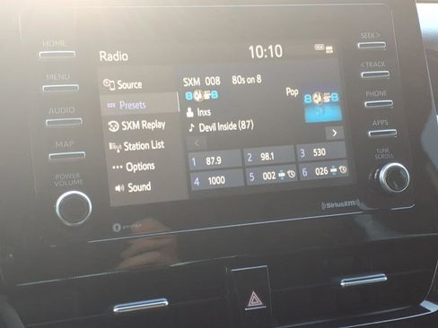 Used 2022 Toyota Camry SE image 16