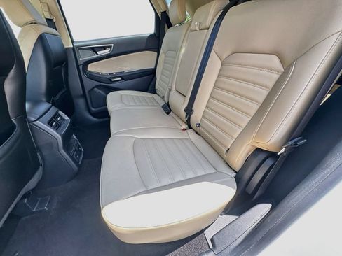 Used 2020 Ford Edge SEL w/ Convenience Package FWD image 28