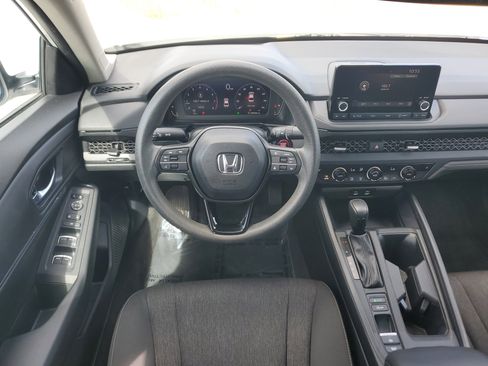 Used 2023 Honda Accord EX image 18
