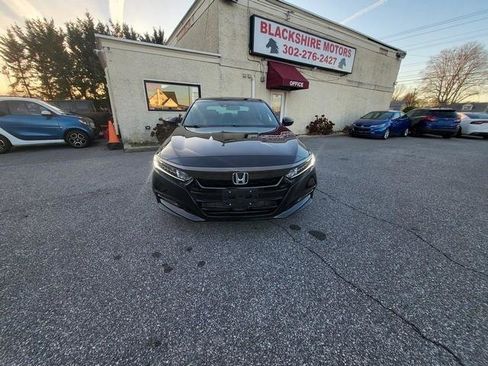 Used 2020 Honda Accord Sport image 2
