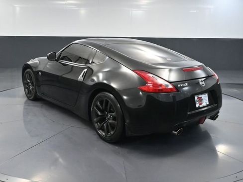 Used 2016 Nissan 370Z Coupe image 6