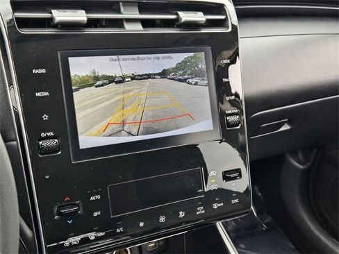 Used 2022 Hyundai Tucson Blue image 22