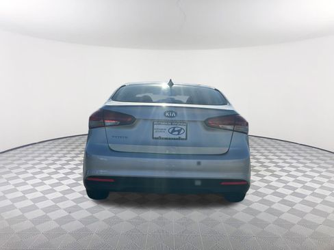 Used 2018 Kia Forte LX image 8