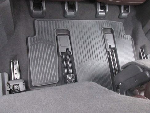 Used 2023 Cadillac XT6 Premium Luxury w/ Technology Package image 55