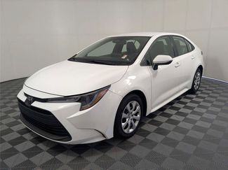 Used 2025 Toyota Corolla LE w/ Convenience Package FWD video 2