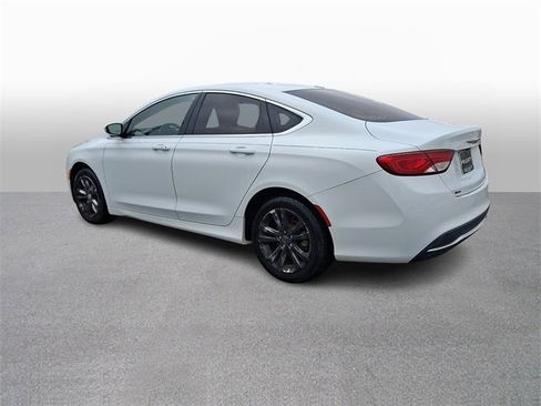 Used 2015 Chrysler 200 Limited w/ Convenience Group image 6