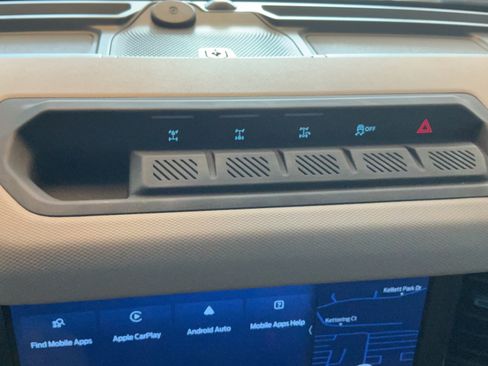 Used 2022 Ford Bronco Wildtrak AWD/4WD image 13