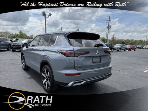 New 2026 Mitsubishi Outlander SE FWD image 7