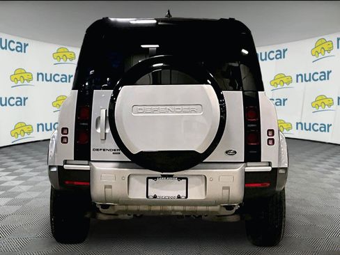 Used 2023 Land Rover Defender 110 SE image 5