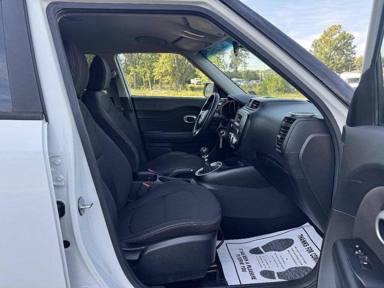 Used 2015 Kia Soul FWD image 10