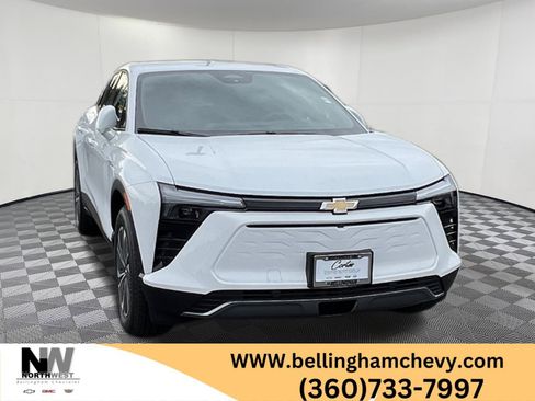 New 2025 Chevrolet Blazer EV LT image 1